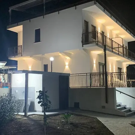 Villa Trabia Casa Bianca A Mandra Capreria